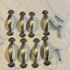 Set of 8 Silver & Black Shell Look Drawer Pulls